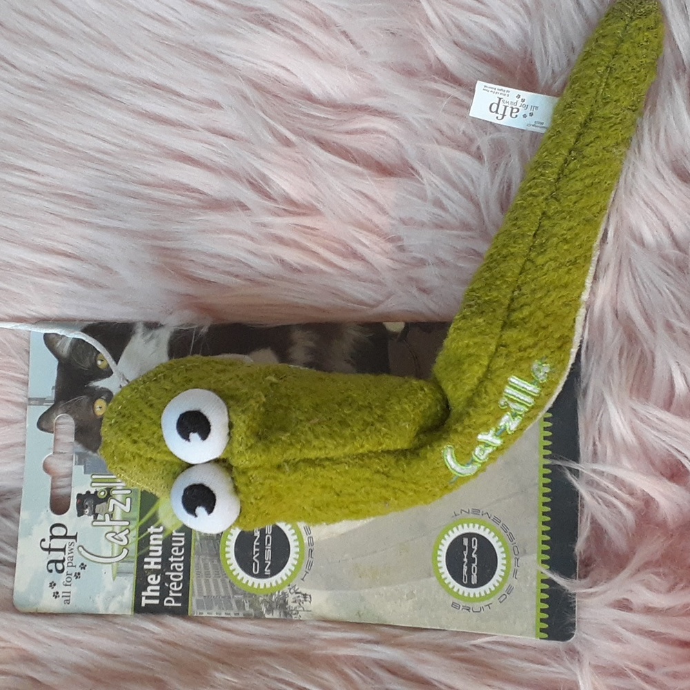 Brand New AFP CATZILLA THE HUNT Cat Toy